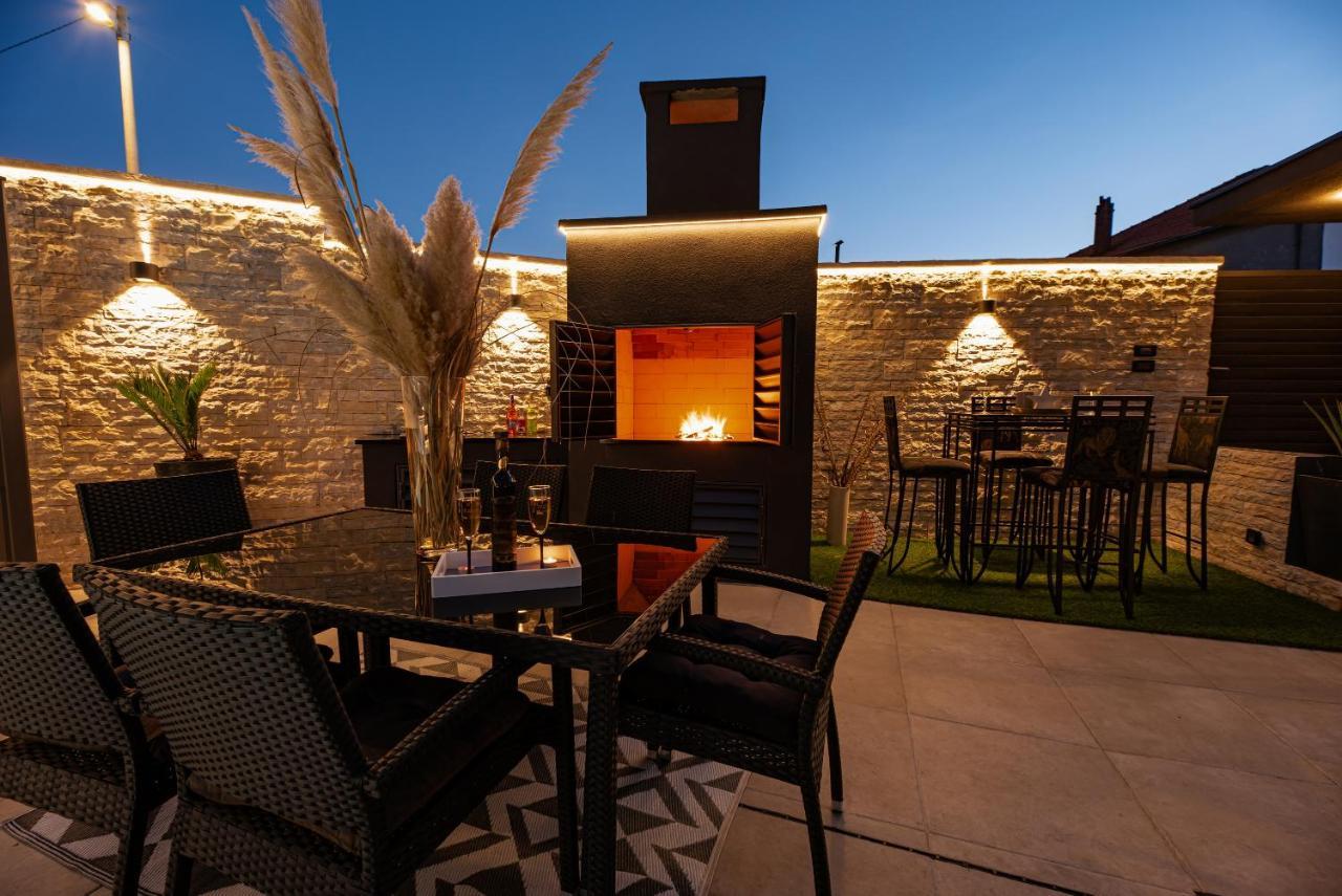 Tyra Delux Apartment Zadar Exterior photo